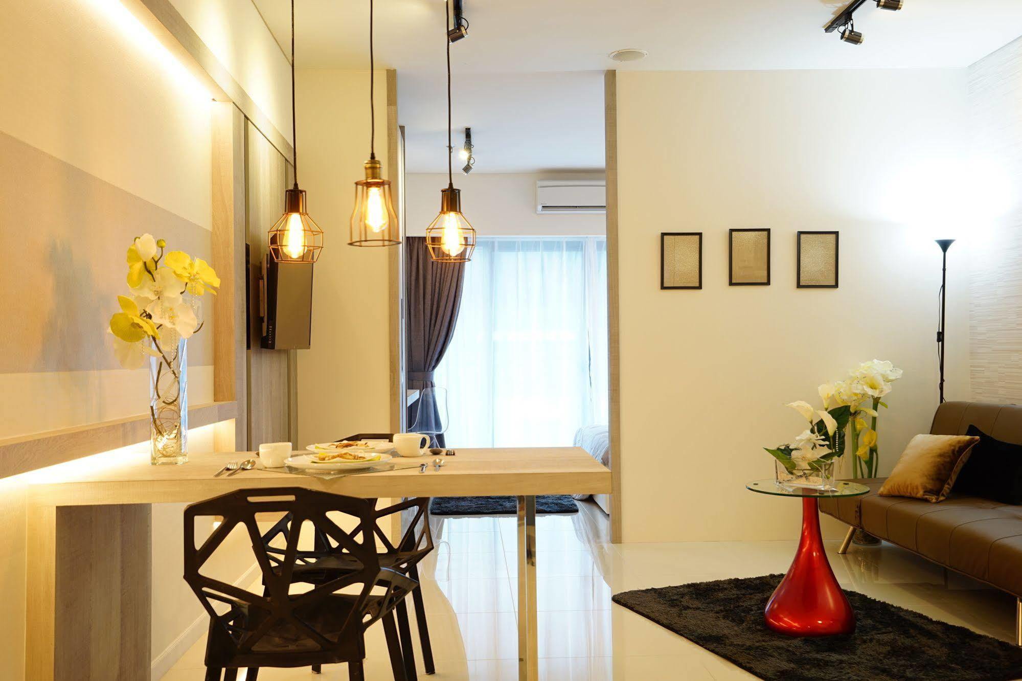 Inspired Homes @ Summer Apartment *
